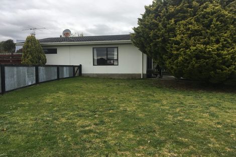 Photo of property in 38 Freyberg Crescent, Waikanae Beach, Waikanae, 5036