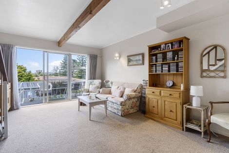 Photo of property in 3/16 Willerton Avenue, New Lynn, Auckland, 0600