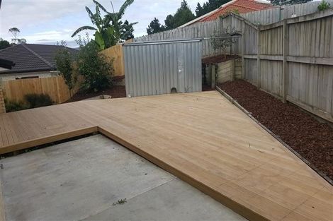 Photo of property in 25 Gordon Stanley Drive, Massey, Auckland, 0614