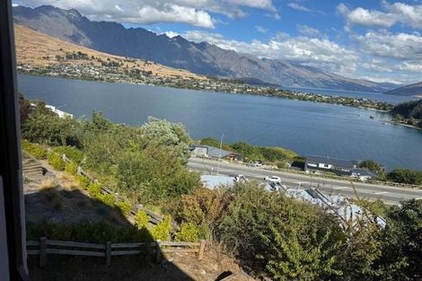 Photo of property in 11 Earnslaw Terrace, Queenstown, 9300