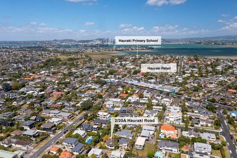 Photo of property in 20a/1 Hauraki Road, Hauraki, Auckland, 0622
