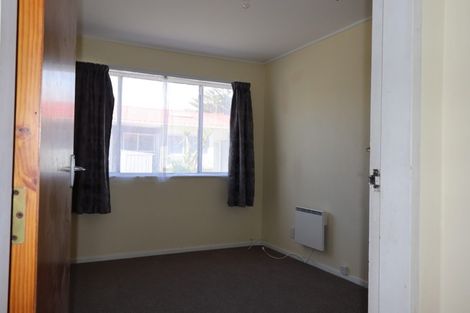 Photo of property in 171f2 Queens Drive, Lyall Bay, Wellington, 6022