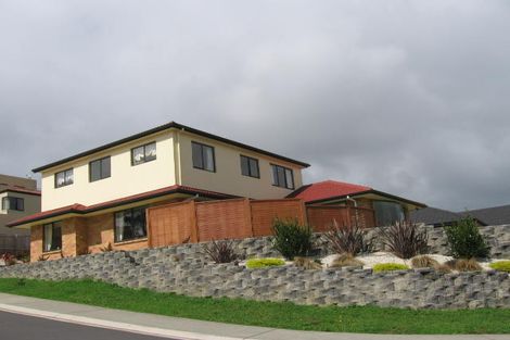 Photo of property in 12 Oratia Drive, Glen Eden, Auckland, 0602