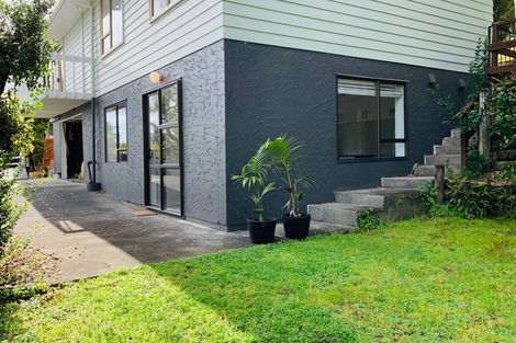 Photo of property in 39 Tamahere Drive, Glenfield, Auckland, 0629