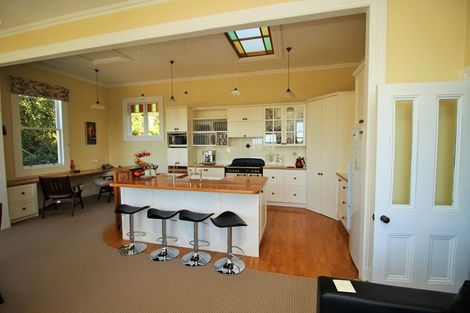 Photo of property in 2 Ure Street, South Hill, Oamaru, 9400