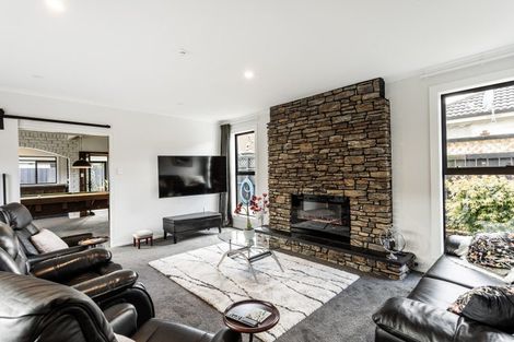 Photo of property in 215 Bay View Road, Saint Clair, Dunedin, 9012