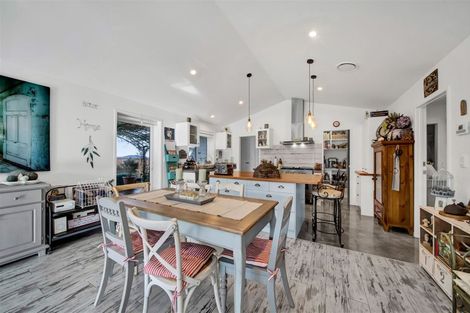 Photo of property in 2 Mercade Close, Stratford, 4332