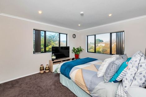 Photo of property in 23f Kamara Road, Glen Eden, Auckland, 0602