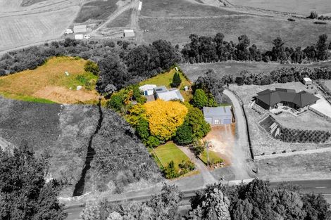 Photo of property in 210 Turuturu Road, Hawera, 4674