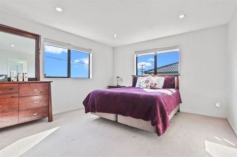 Photo of property in 238 Sturges Road, Henderson, Auckland, 0612
