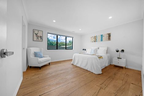 Photo of property in 66a Marine Parade, Mellons Bay, Auckland, 2014