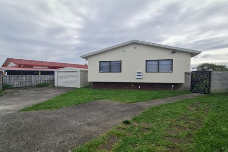 Photo of property in 2/21 Southview Place, Wattle Downs, Auckland, 2102