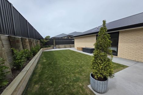 Photo of property in 13 Royal Oak Crescent, Holmes Hill, Oamaru, 9401
