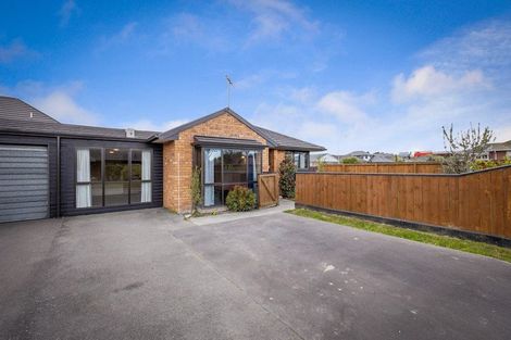 Photo of property in 22 Leander Street, Northcote, Christchurch, 8052