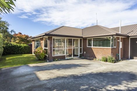 Photo of property in 96 Rattray Street, Riccarton, Christchurch, 8041