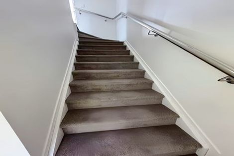 Photo of property in 23/9 Schnapper Rock Road, Greenhithe, Auckland, 0632