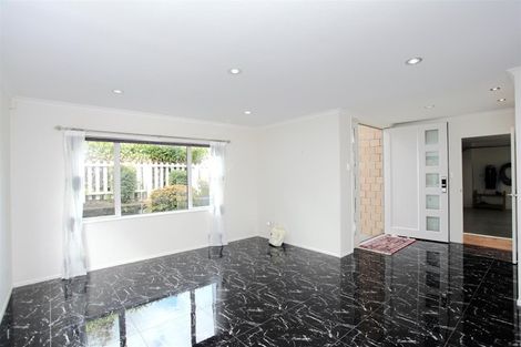 Photo of property in 3 Andy Crescent, Flat Bush, Auckland, 2016