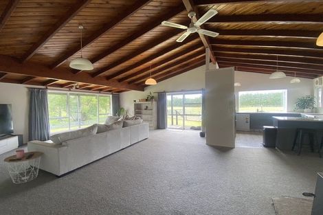 Photo of property in 2510 State Highway 2, Waipukurau, 4281