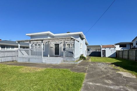 Photo of property in 43 Scotts Road, Manurewa East, Auckland, 2102