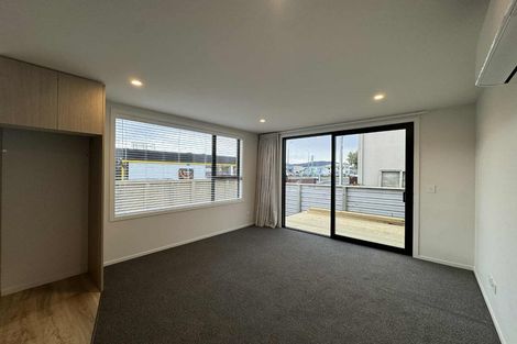 Photo of property in 7 Bayview Road, Bayview, Auckland, 0629