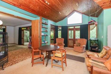 Photo of property in 10 Totara Grove, Hillcrest, Auckland, 0627