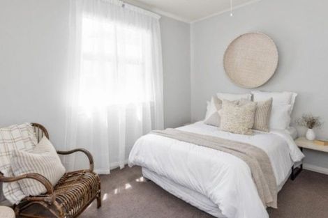 Photo of property in 153 Milton Road, Bluff Hill, Napier, 4110