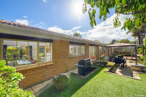 Photo of property in 55 Bob Charles Drive, Golflands, Auckland, 2013