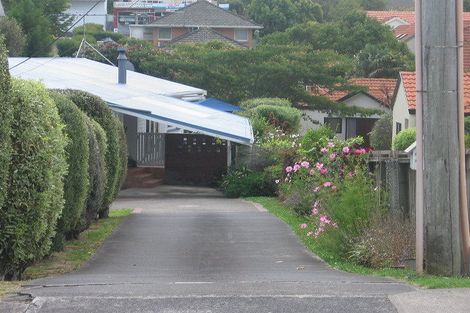 Photo of property in 21 Trafalgar Road, Milford, Auckland, 0620