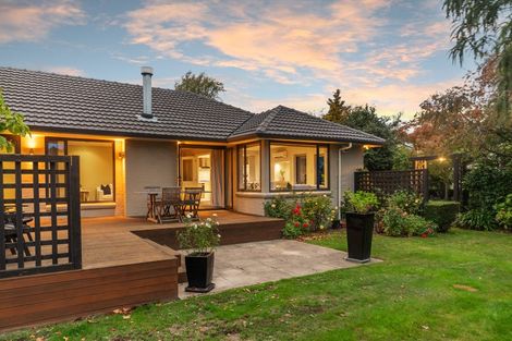 Photo of property in 120 Glandovey Road, Strowan, Christchurch, 8052
