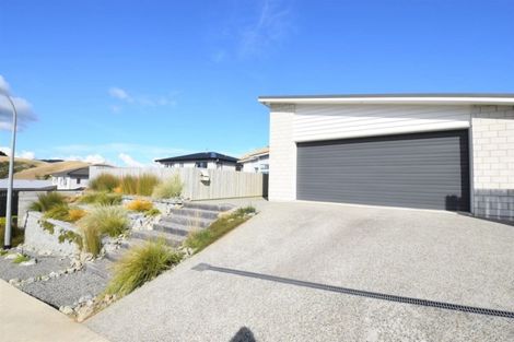 Photo of property in 114 Amesbury Drive, Churton Park, Wellington, 6037