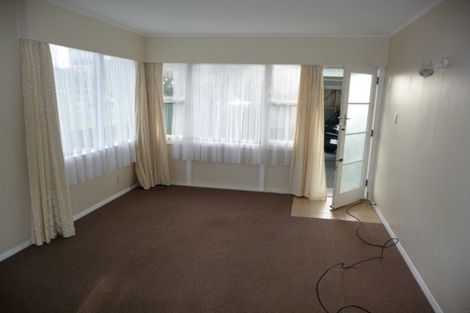 Photo of property in 5 Ranfurly Street, Hokowhitu, Palmerston North, 4410