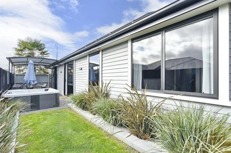 Photo of property in 5 Peak Crescent, Kaiapoi, 7630