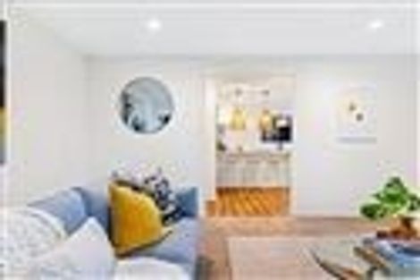 Photo of property in 11 Ranui Station Road, Ranui, Auckland, 0612