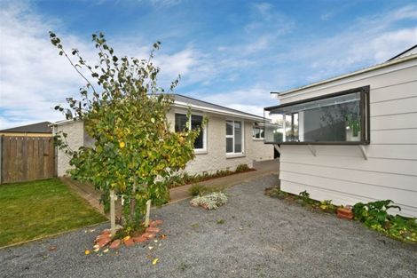 Photo of property in 33 Parnwell Street, Burwood, Christchurch, 8083
