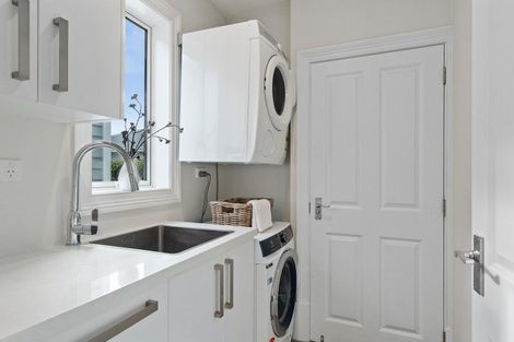 Photo of property in 90 Hawthorne Street, Strowan, Christchurch, 8052