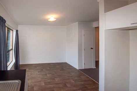 Photo of property in 93 Churton Drive, Churton Park, Wellington, 6037