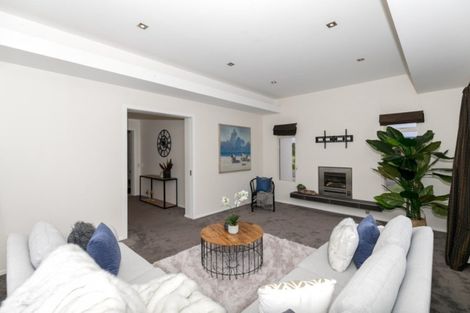 Photo of property in 8 San Clemento Way, Rototuna, Hamilton, 3210