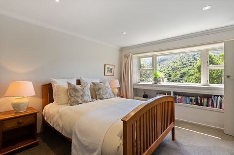 Photo of property in 7 Doris Gordon Crescent, Crofton Downs, Wellington, 6035