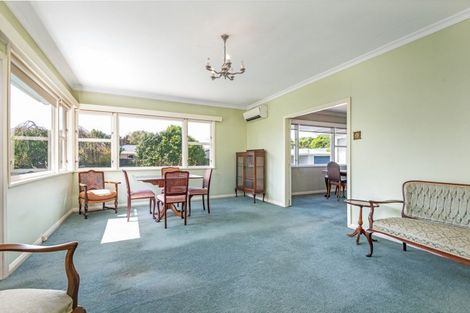 Photo of property in 12 Nairn Crescent, Awapuni, Palmerston North, 4412