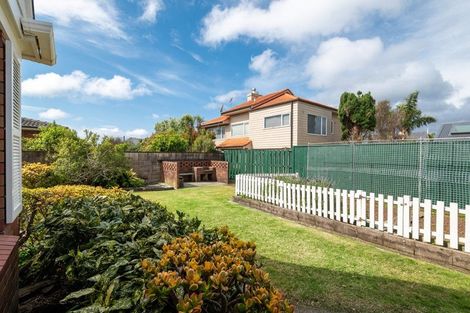 Photo of property in 3/15 Saltburn Road, Milford, Auckland, 0620
