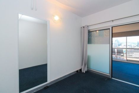 Photo of property in Qba Apartments, 3a/51 Webb Street, Mount Cook, Wellington, 6011