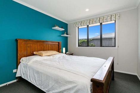 Photo of property in 6 Rose Leigh Drive, Cambridge, 3434