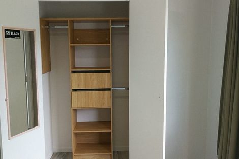 Photo of property in 41 Yeovil Road, Te Atatu Peninsula, Auckland, 0610