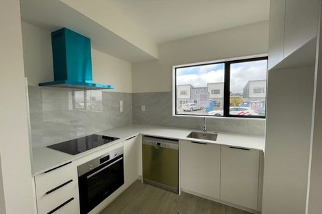 Photo of property in 6a Poruru Close, Papakura, 2110