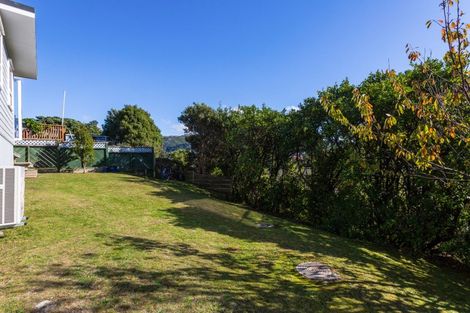 Photo of property in 8 Japonica Crescent, Ranui, Porirua, 5024