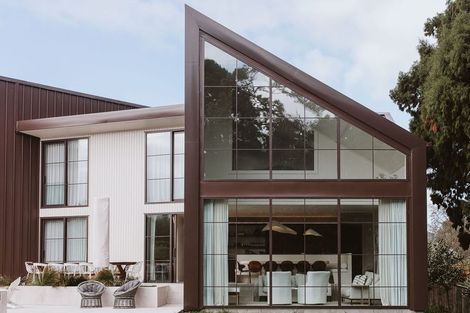 Photo of property in 366 Frankley Road, Ferndale, New Plymouth, 4310