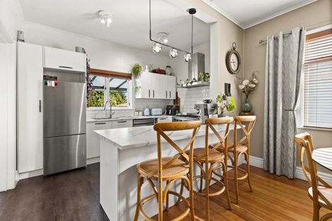 Photo of property in 12 Ellison Street, Napier South, Napier, 4110