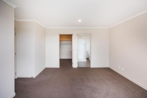 Photo of property in 8 Gibraltar Way, Fitzherbert, Palmerston North, 4410