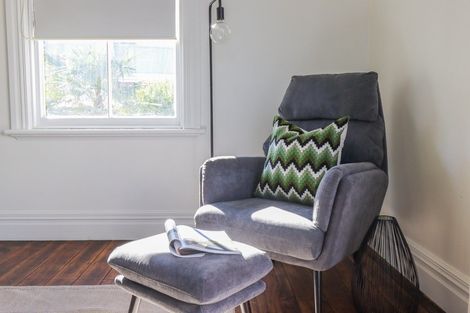 Photo of property in 9 Perrin Place, Kelvin Grove, Palmerston North, 4414