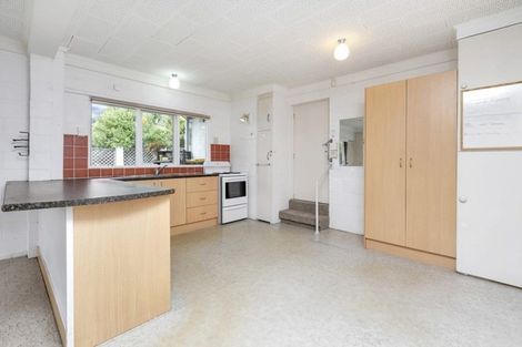 Photo of property in 16 Coronation Road, Glenfield, Auckland, 0627